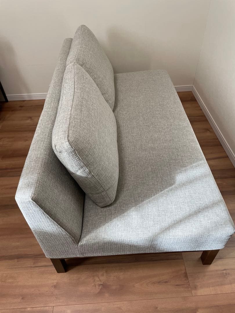 NOYES 2人掛けソファ