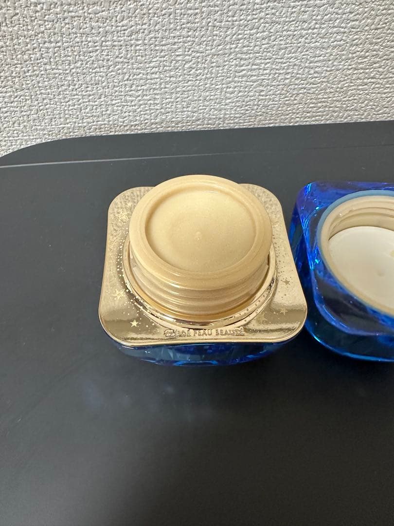 クレドポーボーテ　ラ・クレーム　ホリデーコレクション