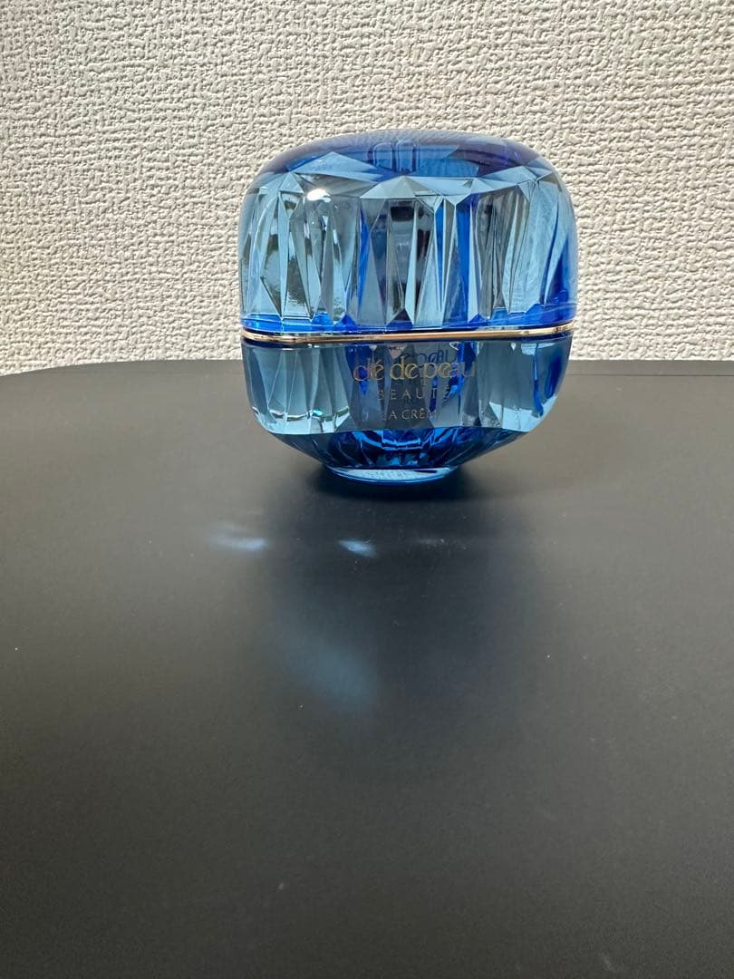 クレドポーボーテ　ラ・クレーム　ホリデーコレクション