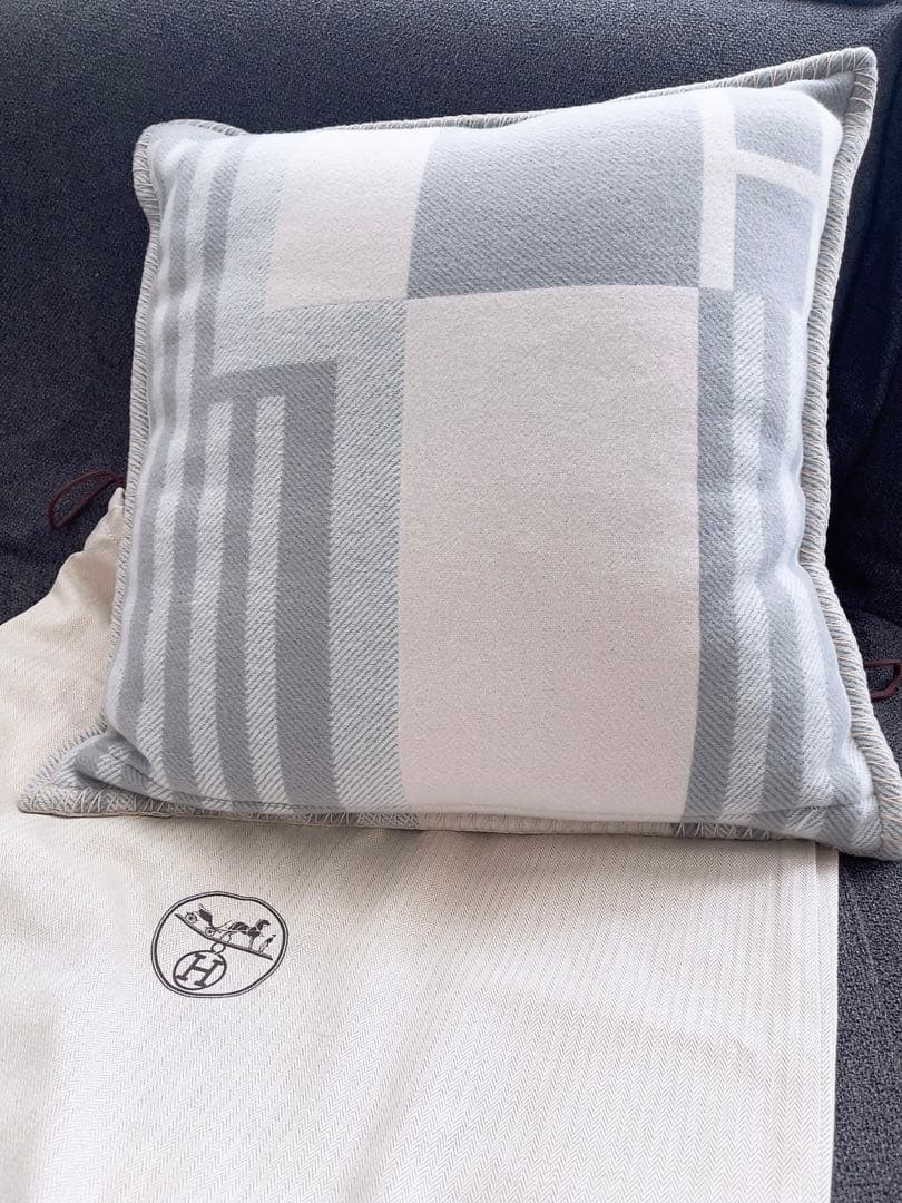 エルメス　クッション 《イターク》新品同様