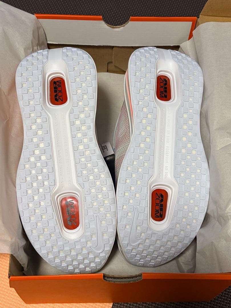 NIKE VOMERO PREMIUM ボメロプレミアム