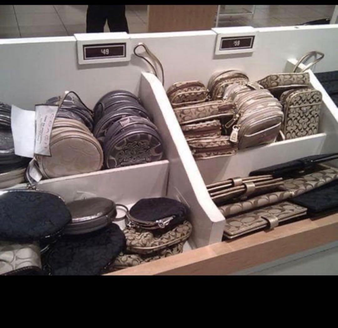 coachコーチ高級スムーズレザータビーミディアム二つ折り財布