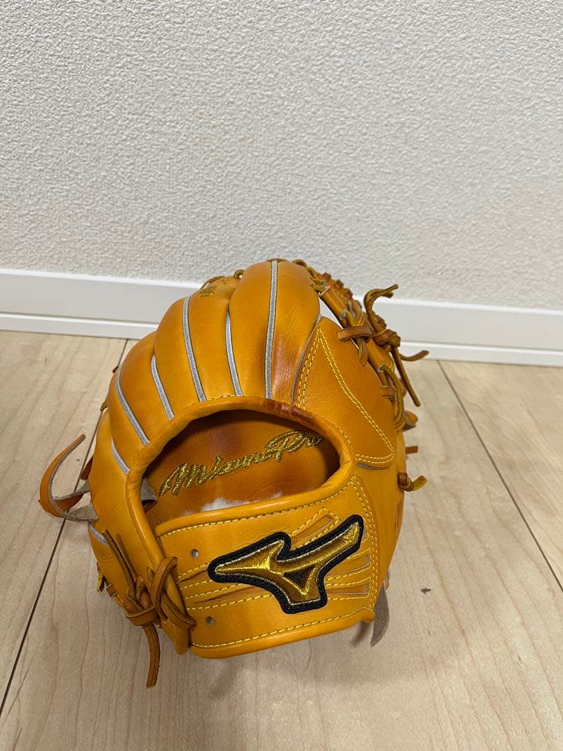 遊人TV。ミズノプロ　硬式用　オーダーグラブ　坂本モデル