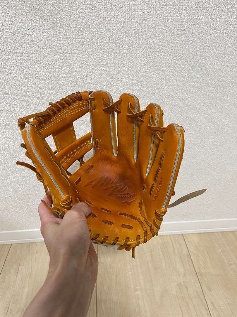 遊人TV。ミズノプロ　硬式用　オーダーグラブ　坂本モデル