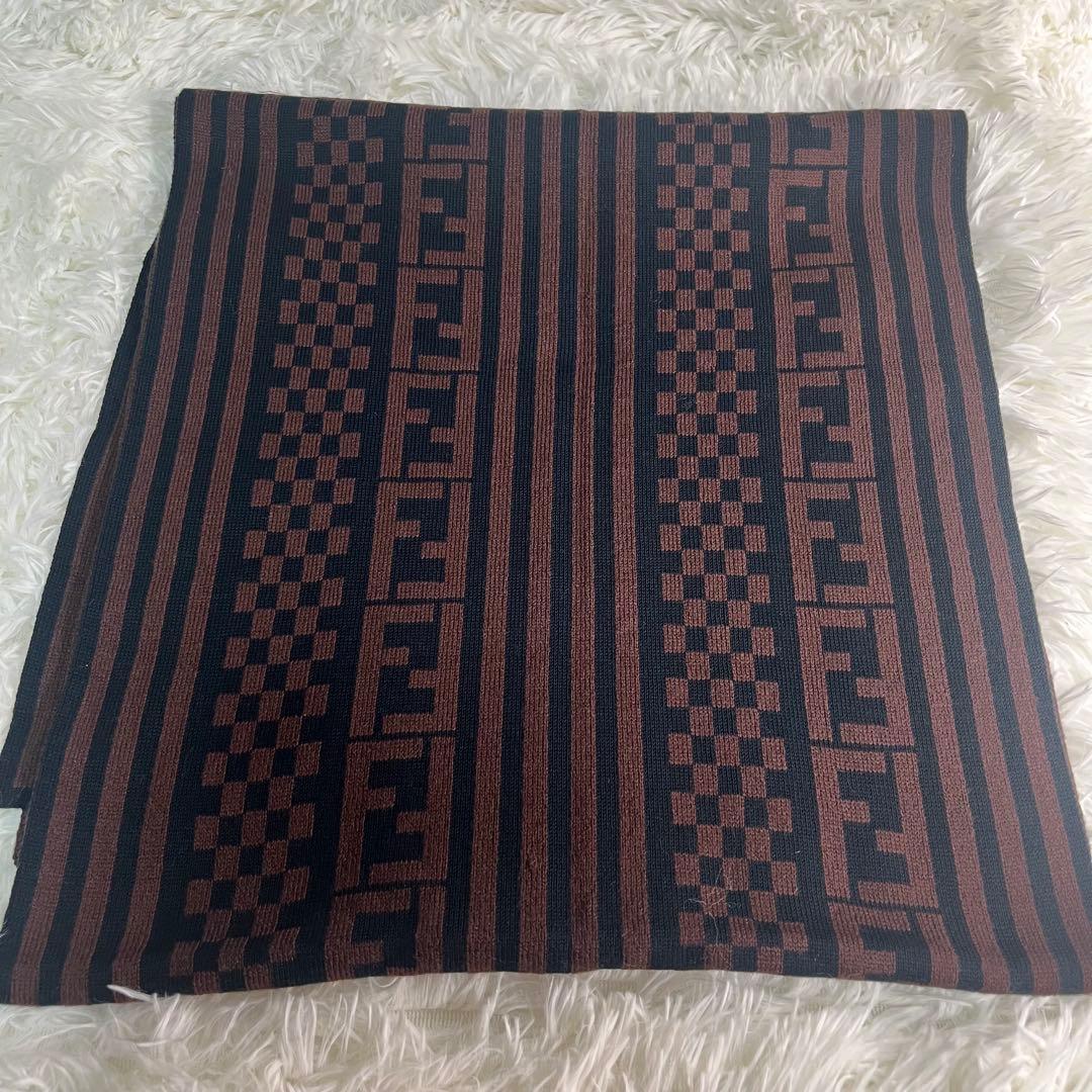 【美品】Fロゴ チェッカーパターン マフラー