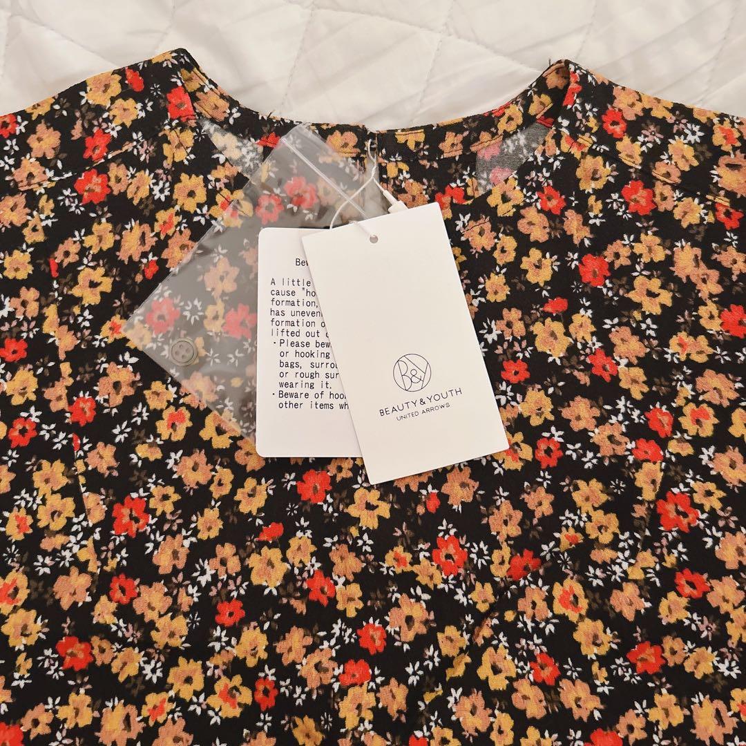 B&Y レーヨンフラワープリントワンピース