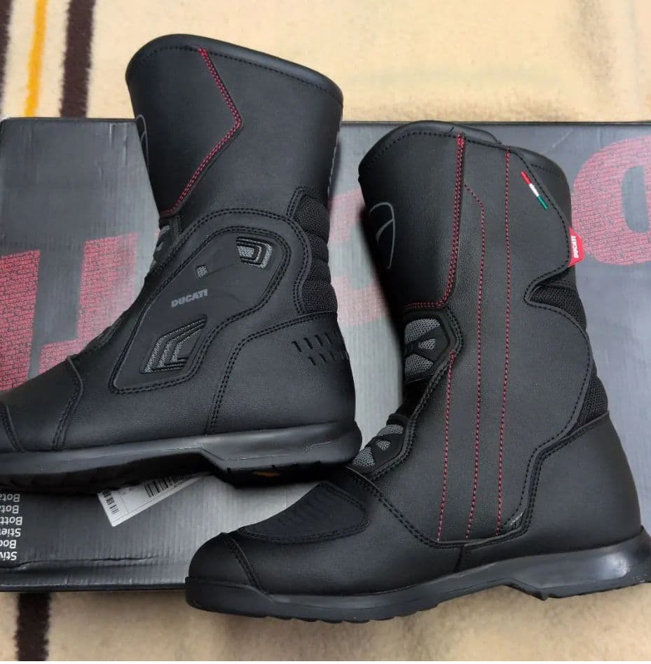ドゥカティ・ストラーダC2ツーリングブーツサイズ43