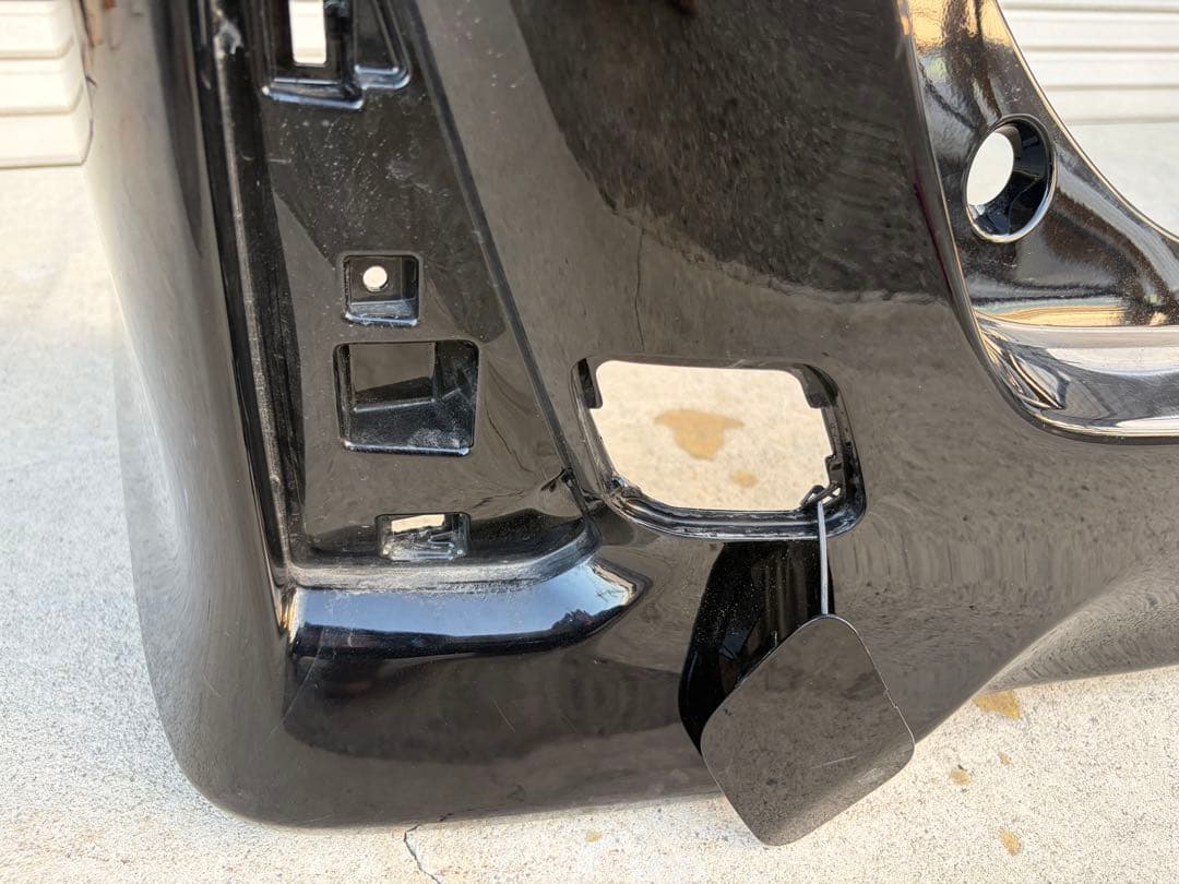 ヴォクシーZRR80 純正リアバンパー