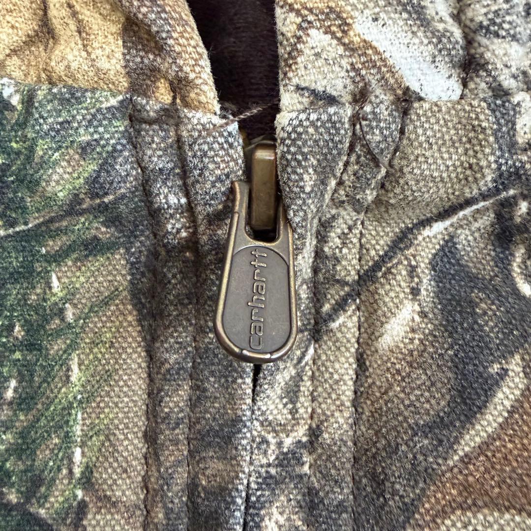 【カーハート】アクティブジャケット　リアルツリー　ダッグ生地　Ｍサイズ