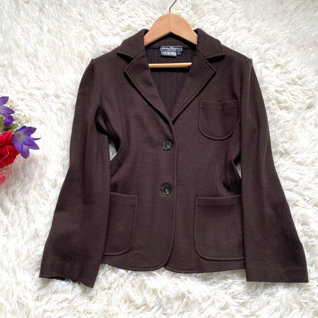 Salvatore Ferragamo ブラウンカシミヤ混スカートスーツ上下