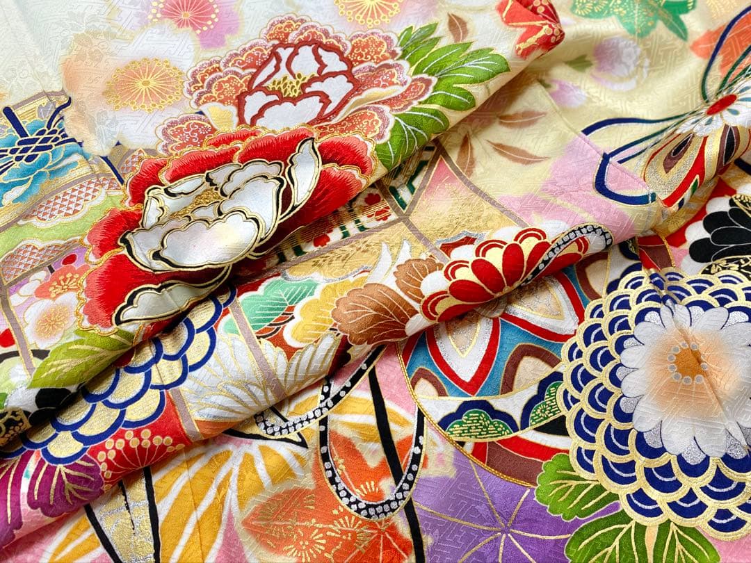 ⭐︎K0832 美品 正絹 振袖 レンタル店放出品 ガード加工 古典柄 11号