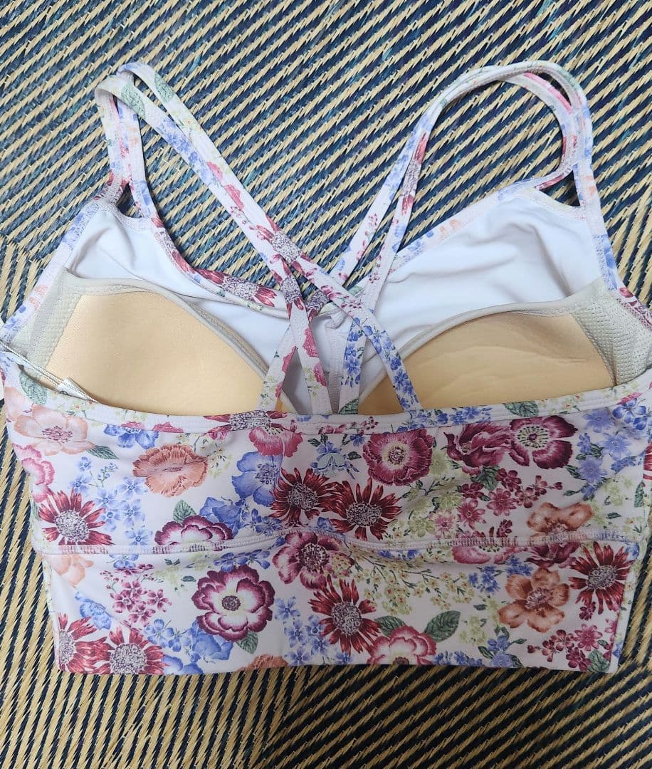 スカーラ　ヨガウェア　エンブロイダリープリントブラトップ+レギンス　セット