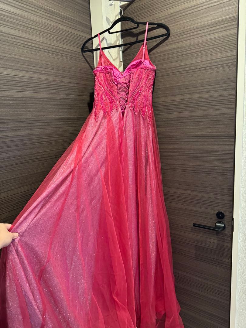 ✨華やかなビビッドピンク×ラメのロングドレス✨