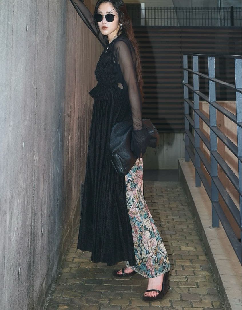 新品未使用AUBERY ベロアフリルキャミソール OPゴブランスカートセット