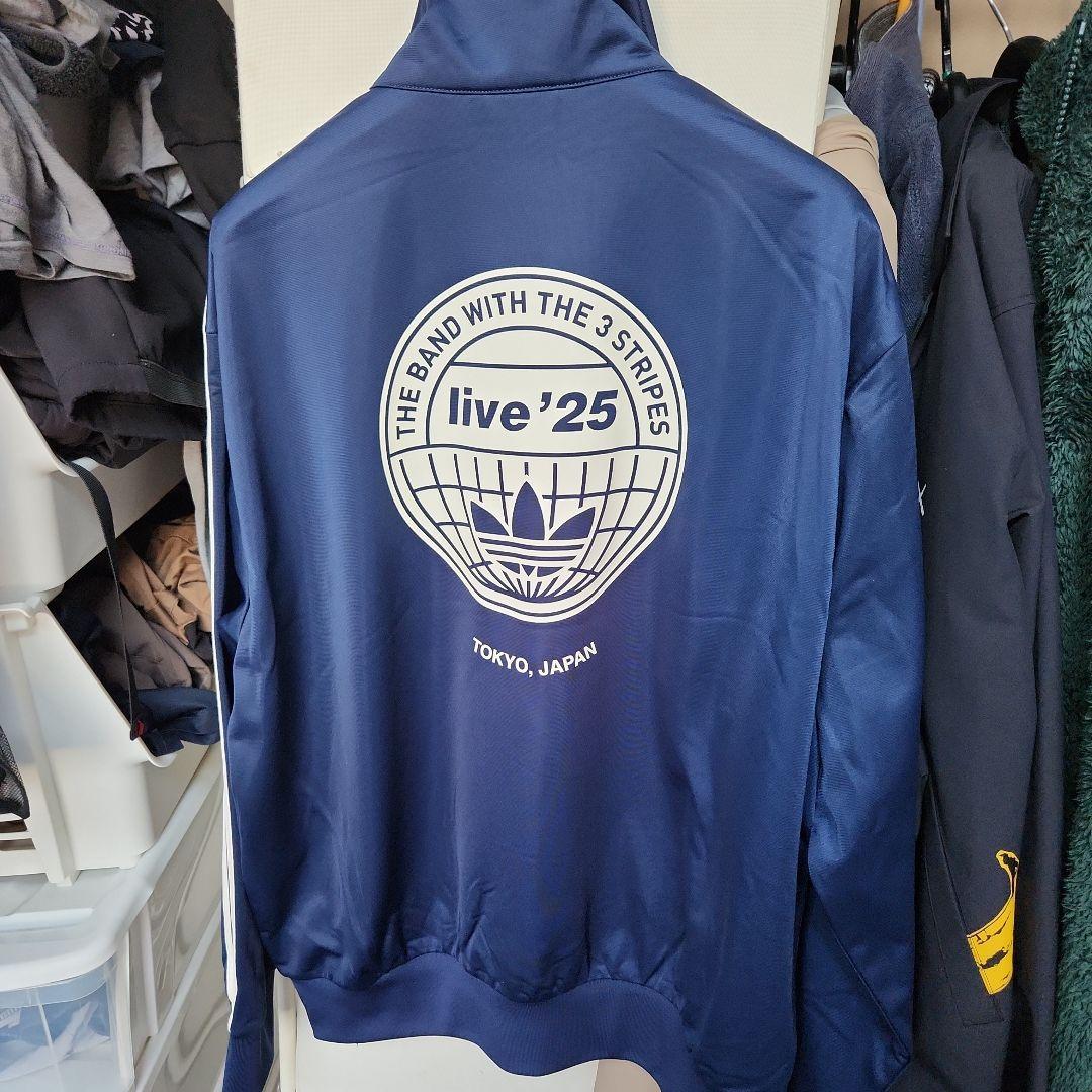 Tokyo Japan 入り adidas oasis ファイヤーバード