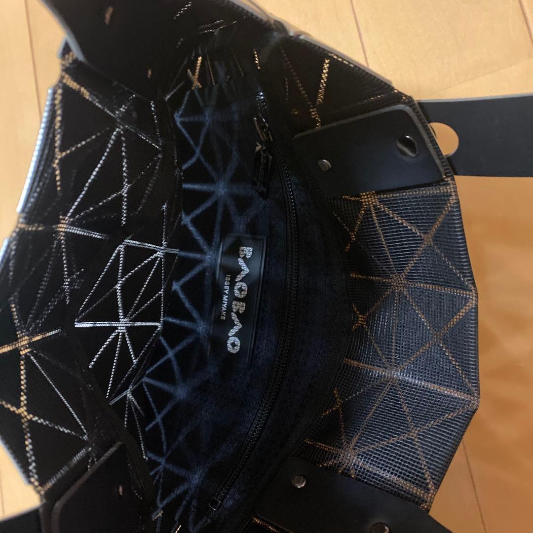 BAOBAO バオバオ イッセイミヤケ プリズムグロス グレー