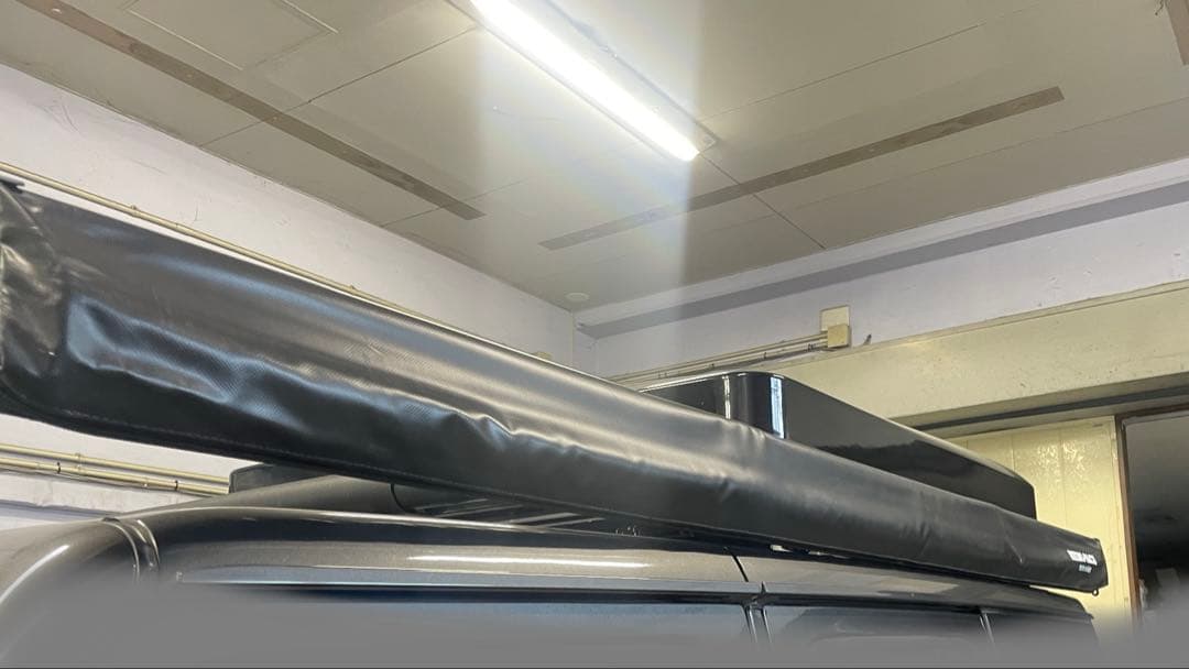 ライノラックサンシーカー2.5 サイドウォール　　　2枚　ポール4本フルセット