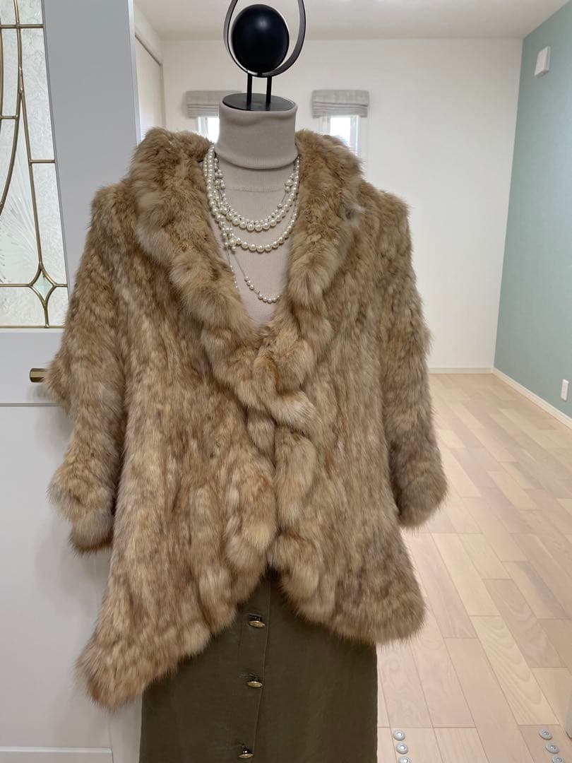 ゴールデンセーブル肉厚編み込みポンチョ ショート丈ケープ