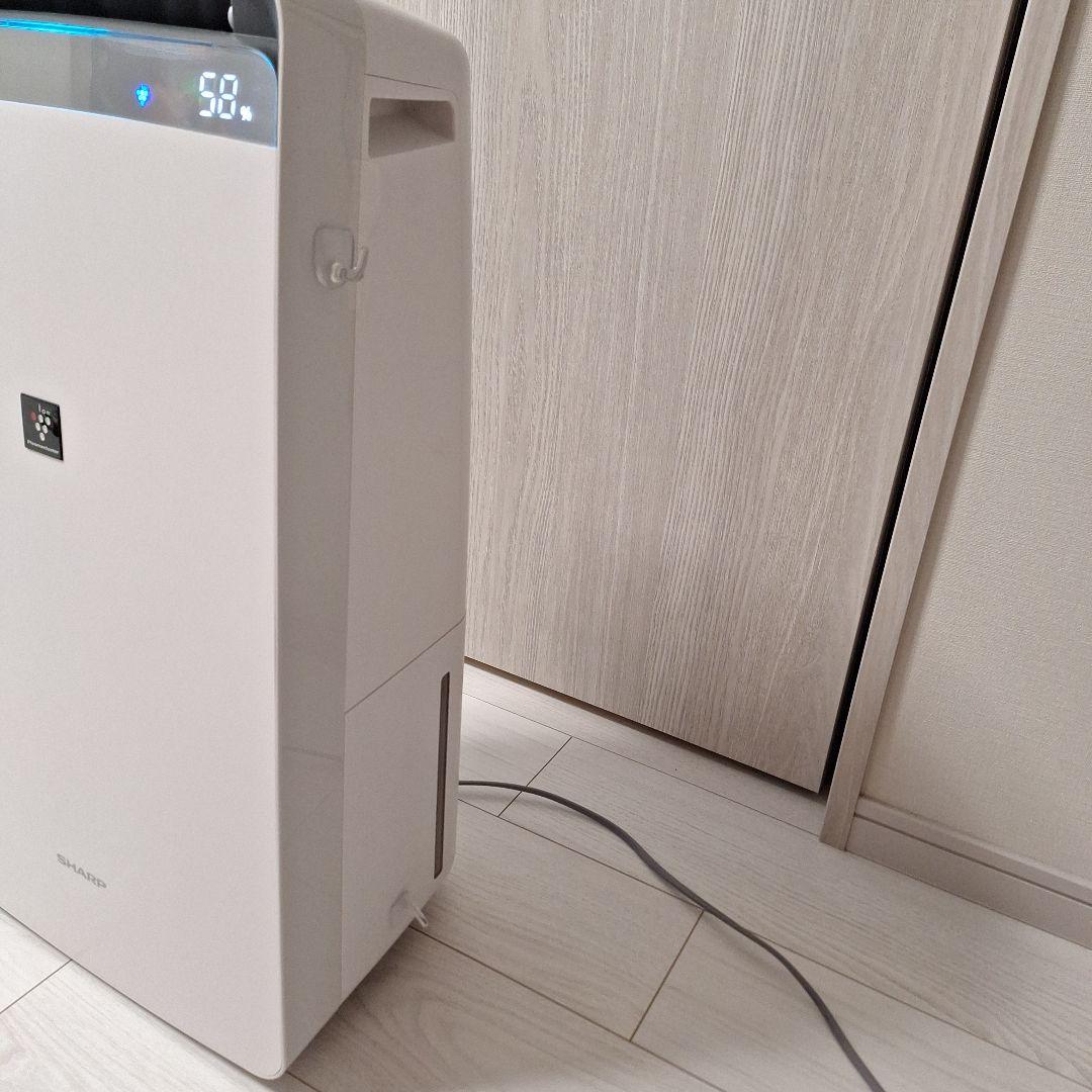 値下げ　美品　引き取り値引き有り　2021年製SHARP 衣類乾燥除湿機