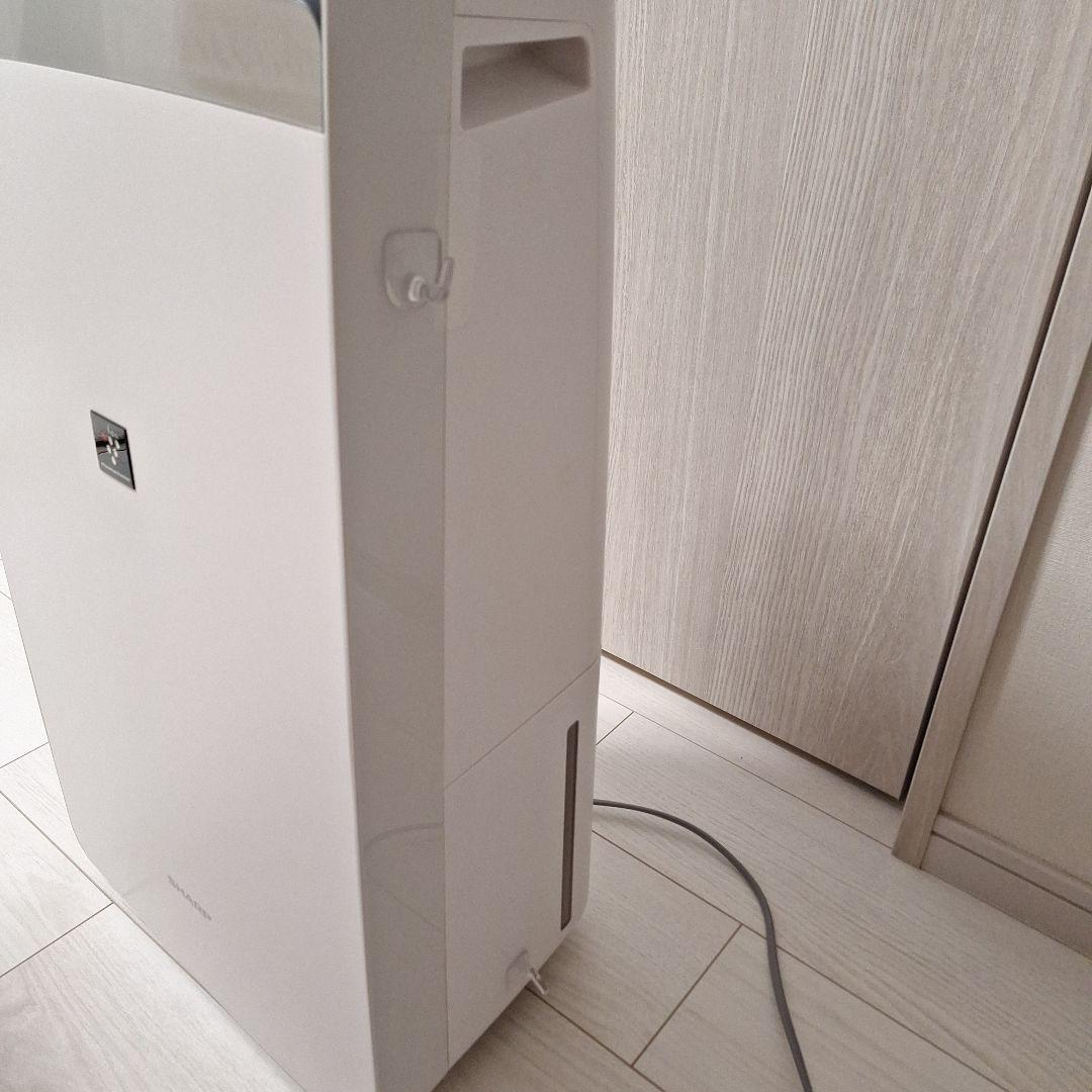 値下げ　美品　引き取り値引き有り　2021年製SHARP 衣類乾燥除湿機