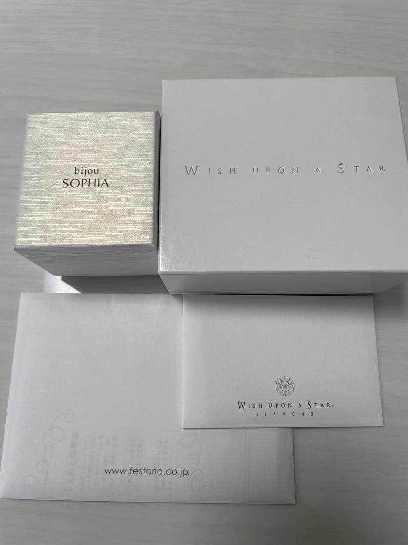 ちょこ 定価16万　フェスタリア ネックレス、ピアス