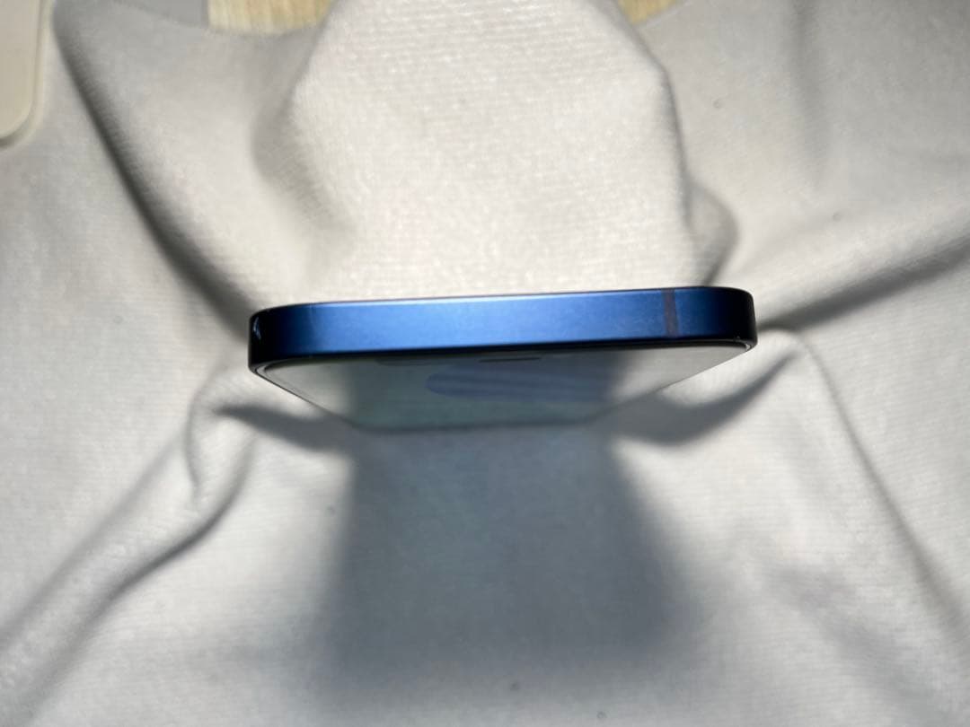 【美品】Apple iPhone 12 64GB ブルー