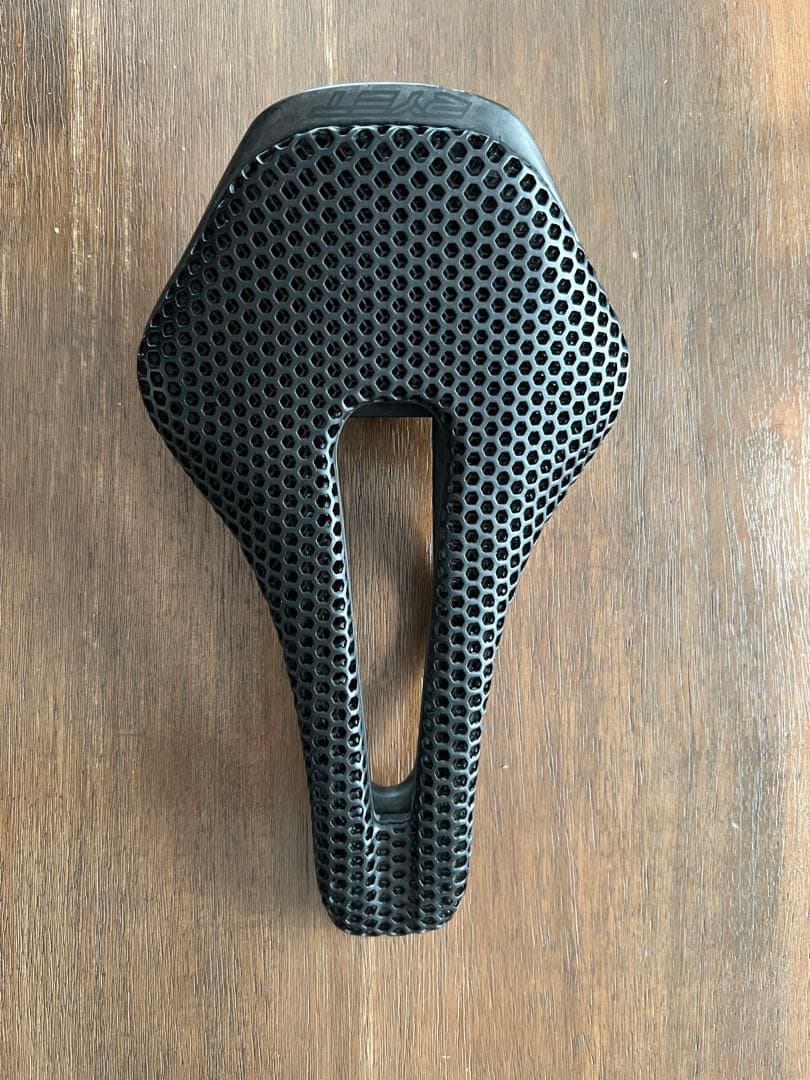 RYETカーボン3Dプリントサドル