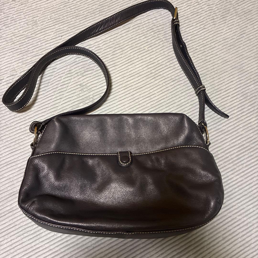 【美品】キタムラ♡犬の型押しショルダーバッグ、牛革