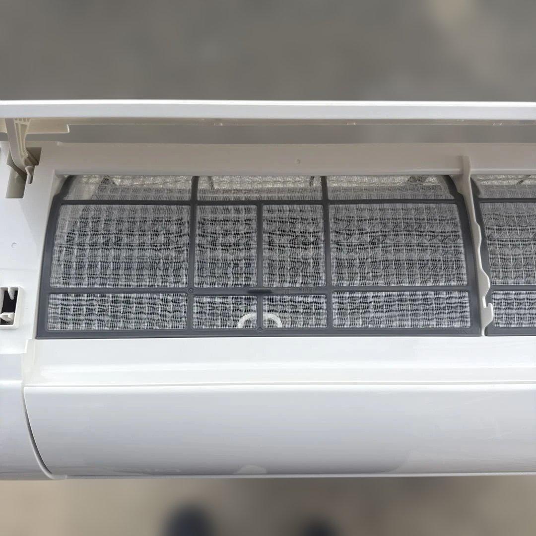 HITACHI ルームエアコン おもに6畳用 RAS-AJ22L 2021年製