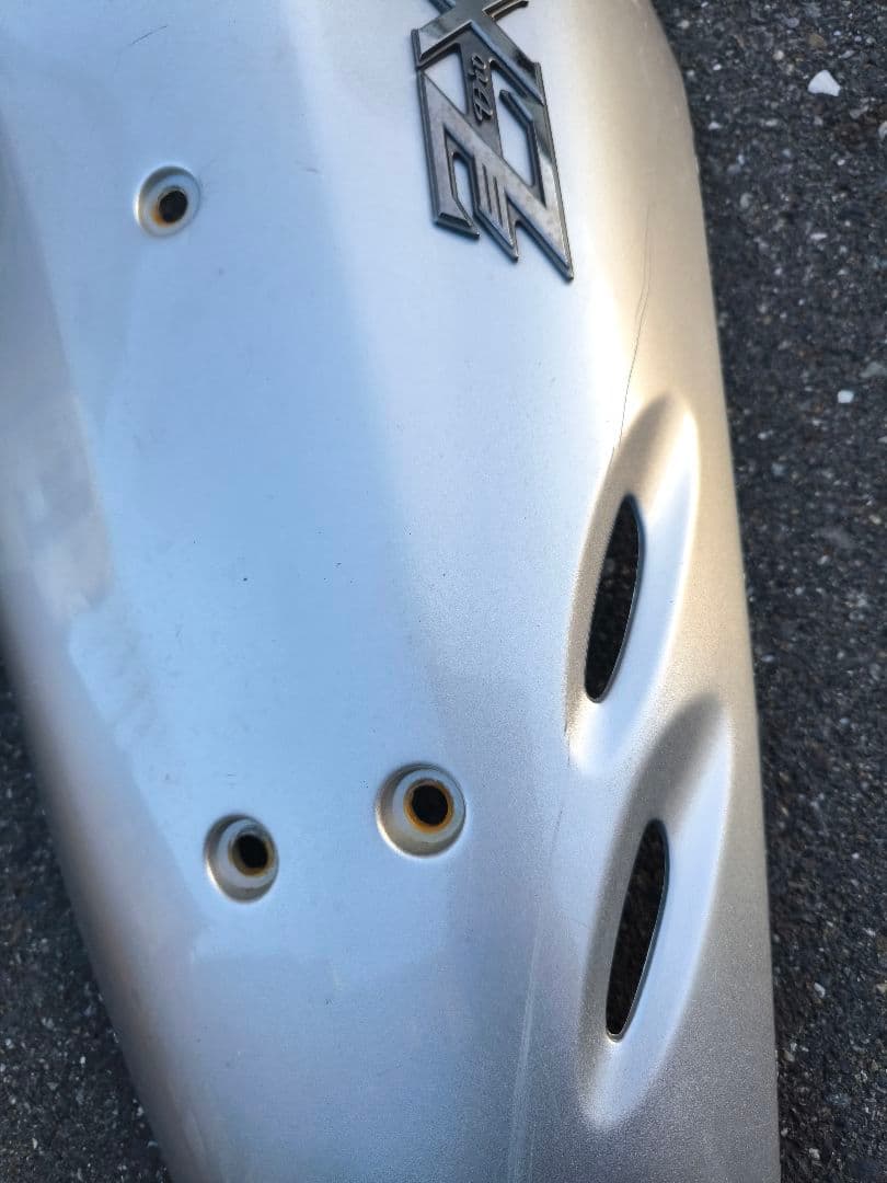 ☆3日限定値下げ☆　ホンダ ライブディオZX(AF35)の純正シルバー外装