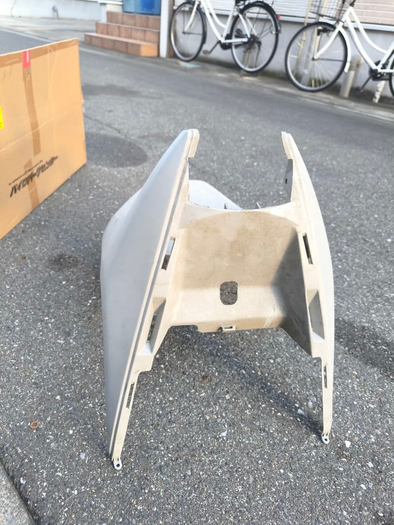 ☆3日限定値下げ☆　ホンダ ライブディオZX(AF35)の純正シルバー外装