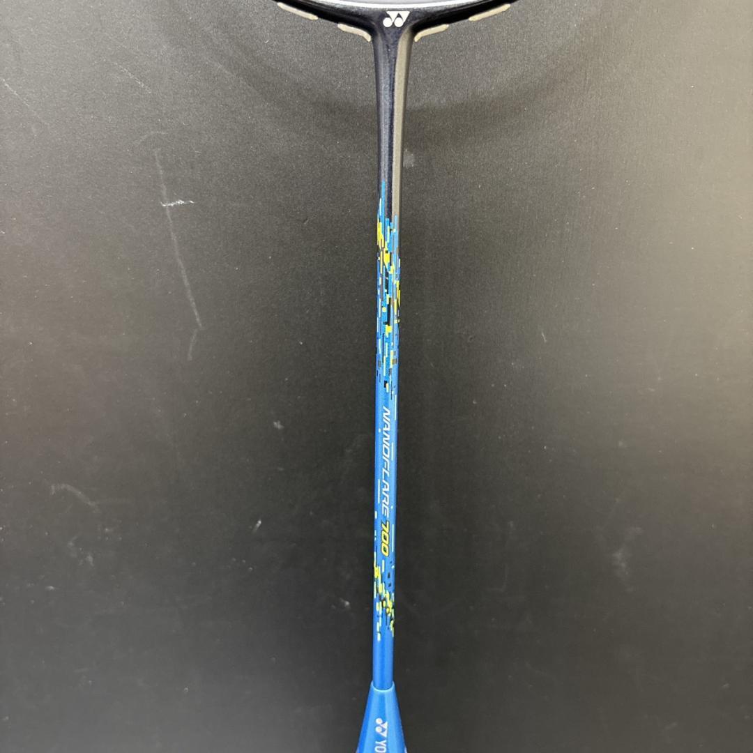 YONEX　NANOFLARE　700　バトミントンラケット　ガット無し