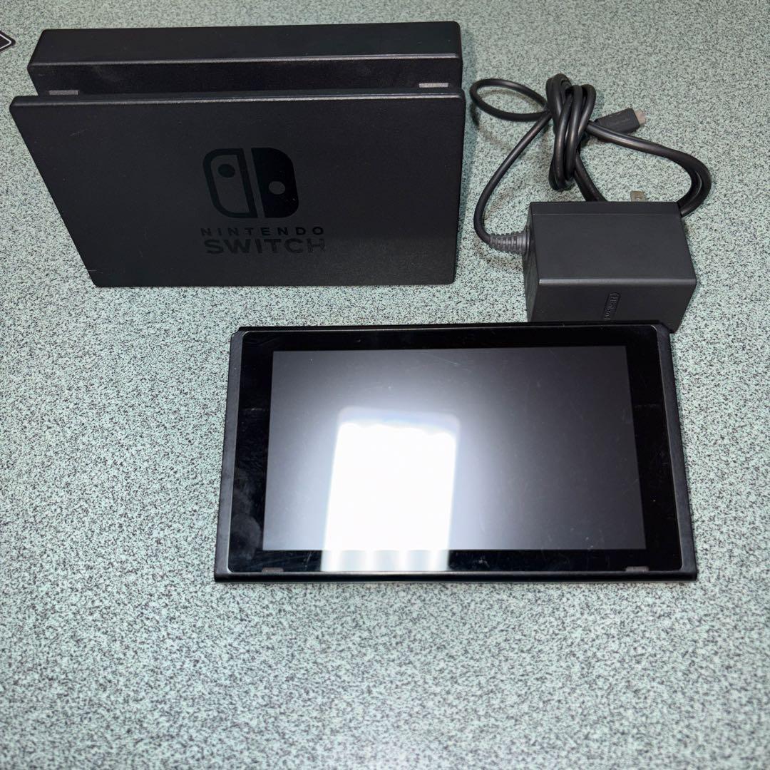 Nintendo Switch 本体+ 充電器 +ドック