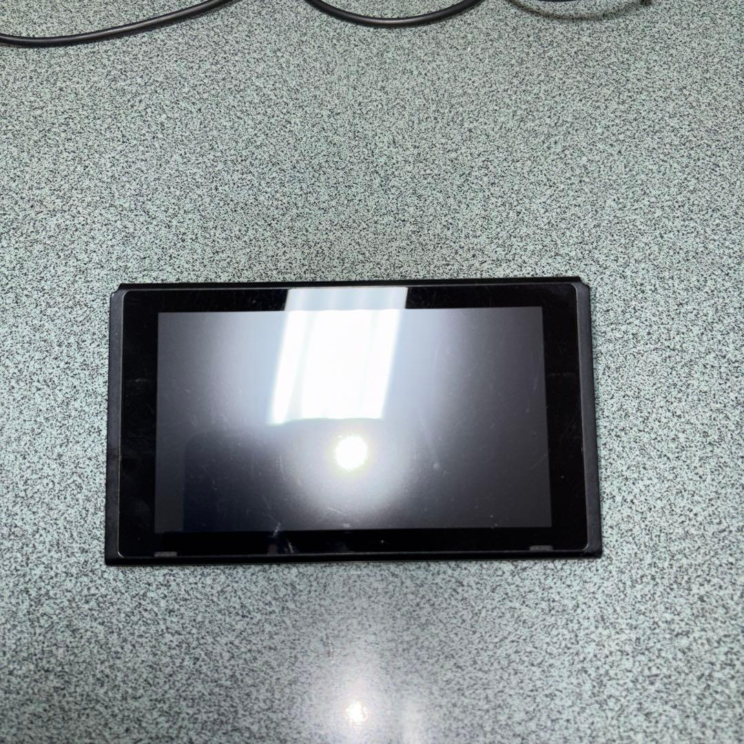 Nintendo Switch 本体+ 充電器 +ドック