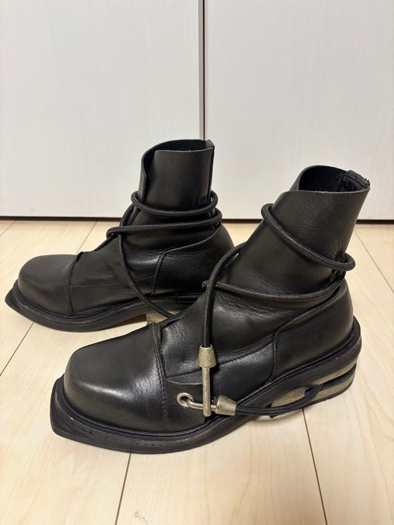 断捨離シャリ ダークビッケンバーグ　ワイヤーブーツ