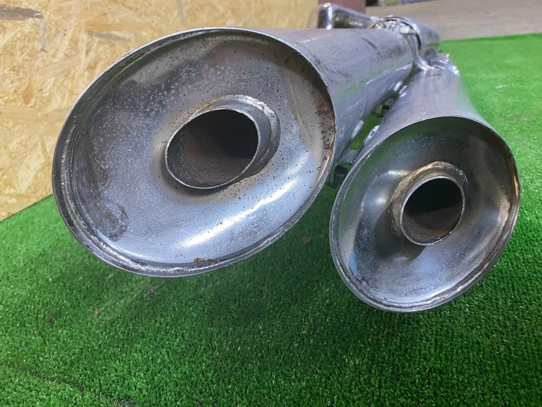 ハーレー　02年〜06年V-ROD（VRSCA）　純正マフラー（中古 ）