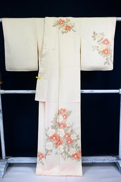 ★専用★未使用品 訪問着 オフホワイト 友禅 椿身丈161cm 裄丈66.5cm