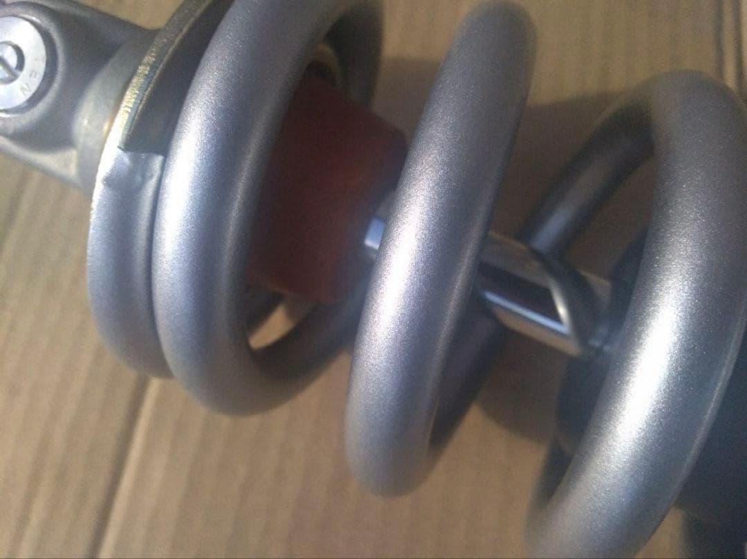 XSR900純正リヤサスペンション