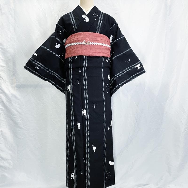 601mk78△洗える着物 小紋 しつけ糸付き 猫 肉球 花 黒△美品