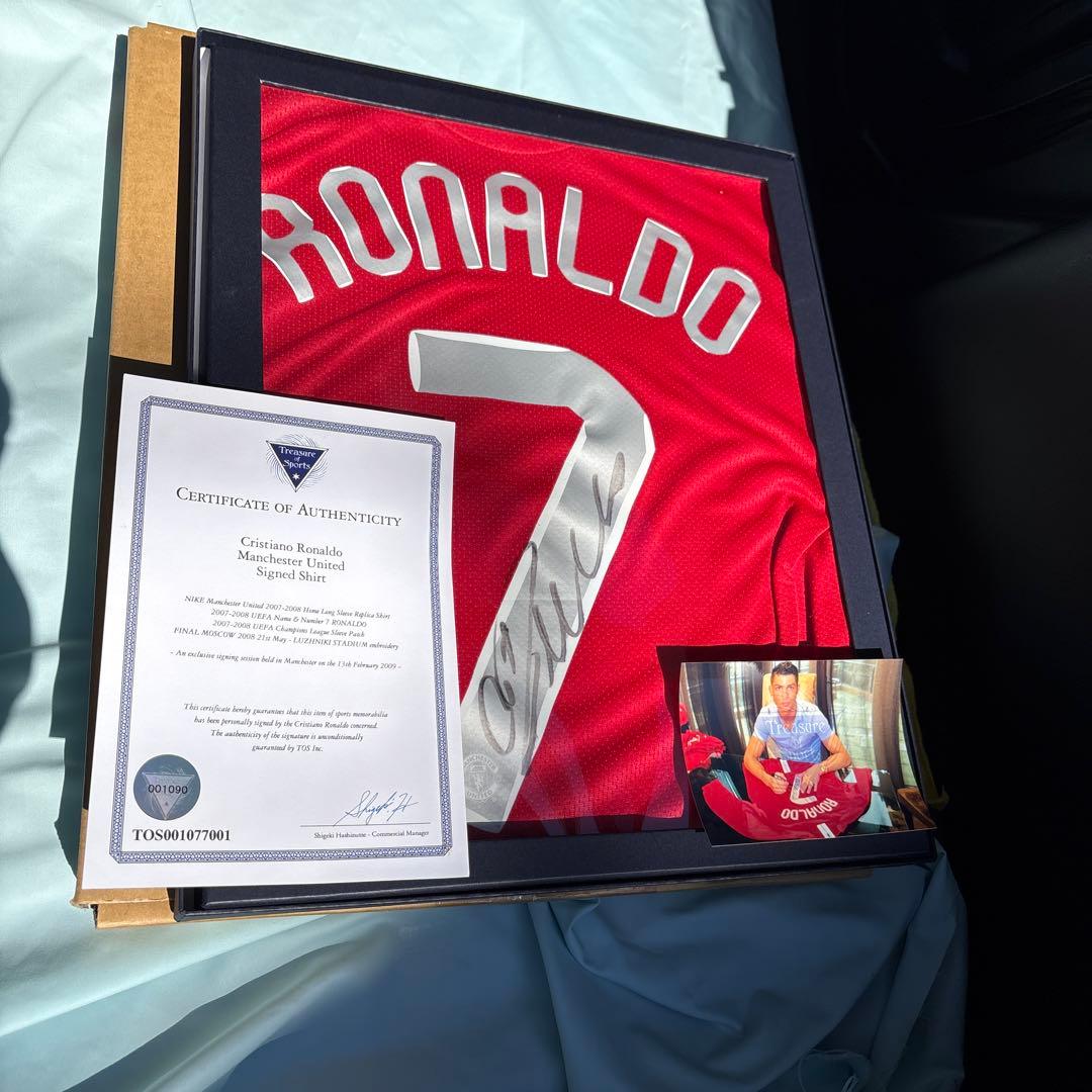 クリスティアーノ・ロナウド サイン入りシャツ