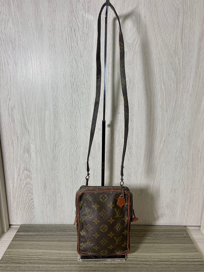 ルイヴィトン　ショルダーバッグ　モノグラム　ミニアマゾン　斜め掛け　レザー