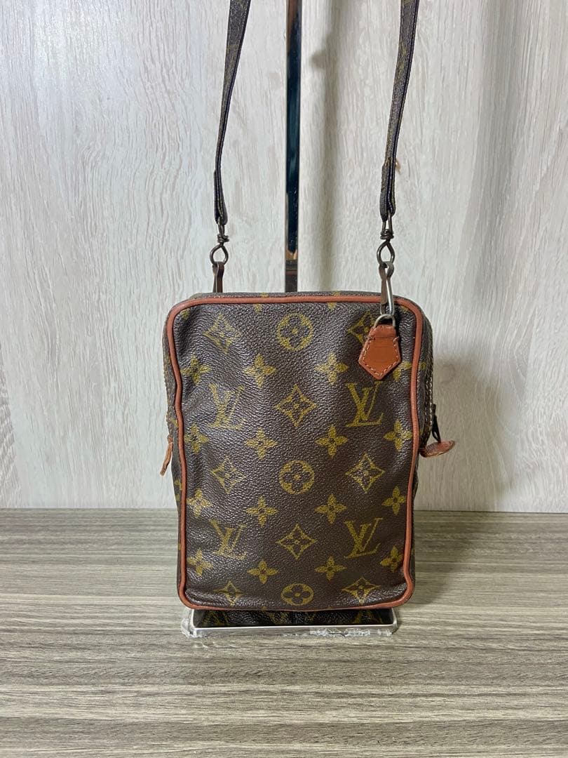 ルイヴィトン　ショルダーバッグ　モノグラム　ミニアマゾン　斜め掛け　レザー