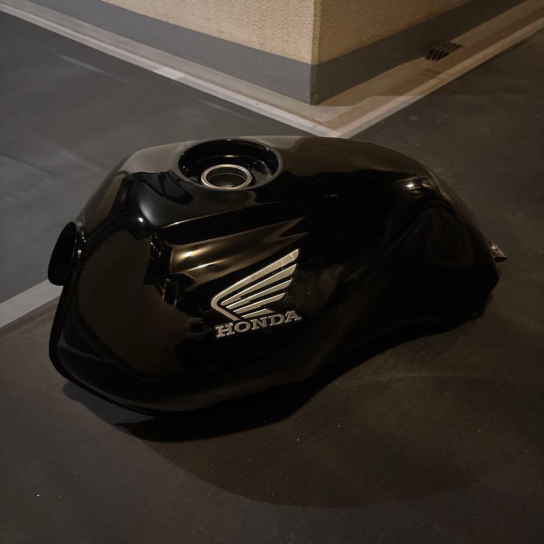 nc39タンク　補修傷跡あり