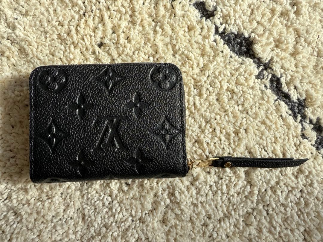 新品同様 Louis Vuitton ジッピーパース