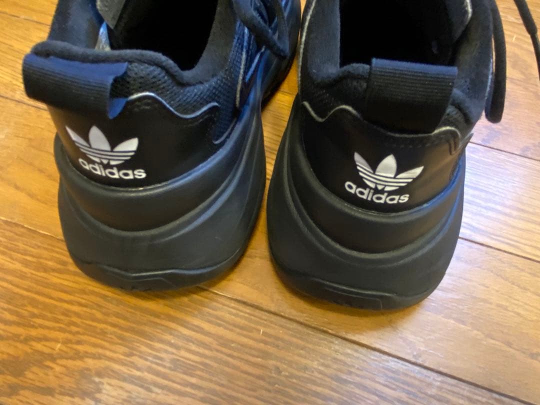 adidas アディダス Ozgaia オズガイア　Core Black
