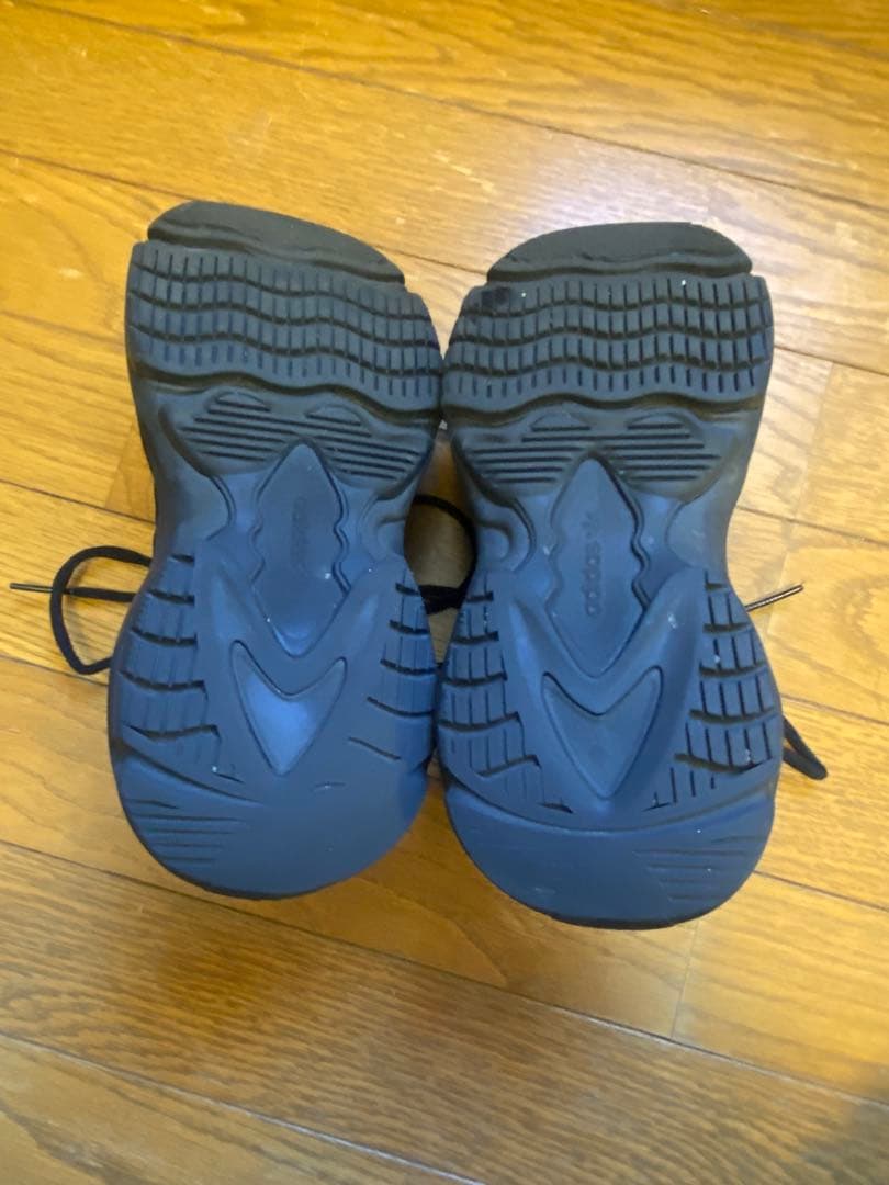 adidas アディダス Ozgaia オズガイア　Core Black
