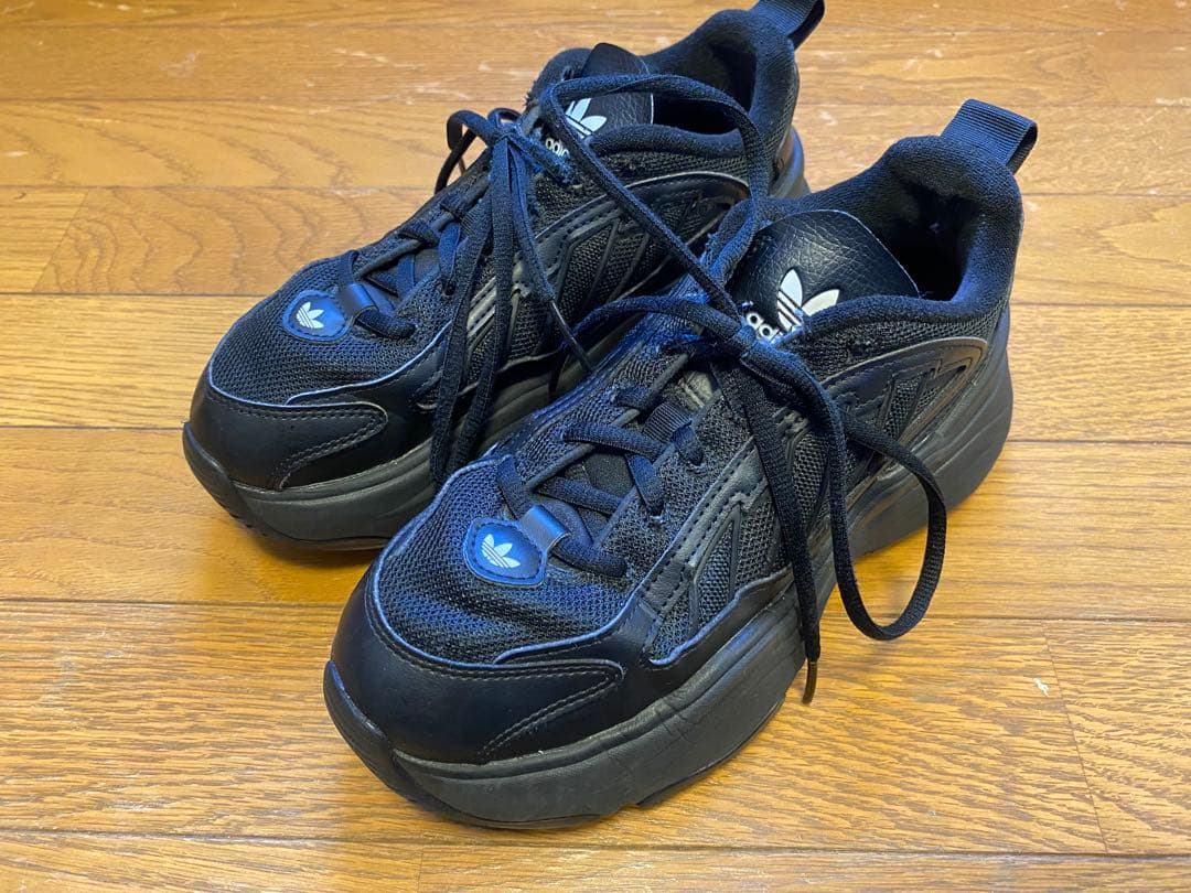 adidas アディダス Ozgaia オズガイア　Core Black