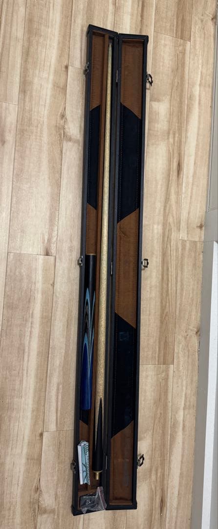 ビリヤード OMIN アッシュシャフト（ケース付き)