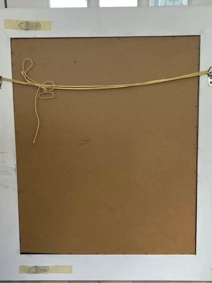 アンティークアイボリーが素敵な、ウォールミラー