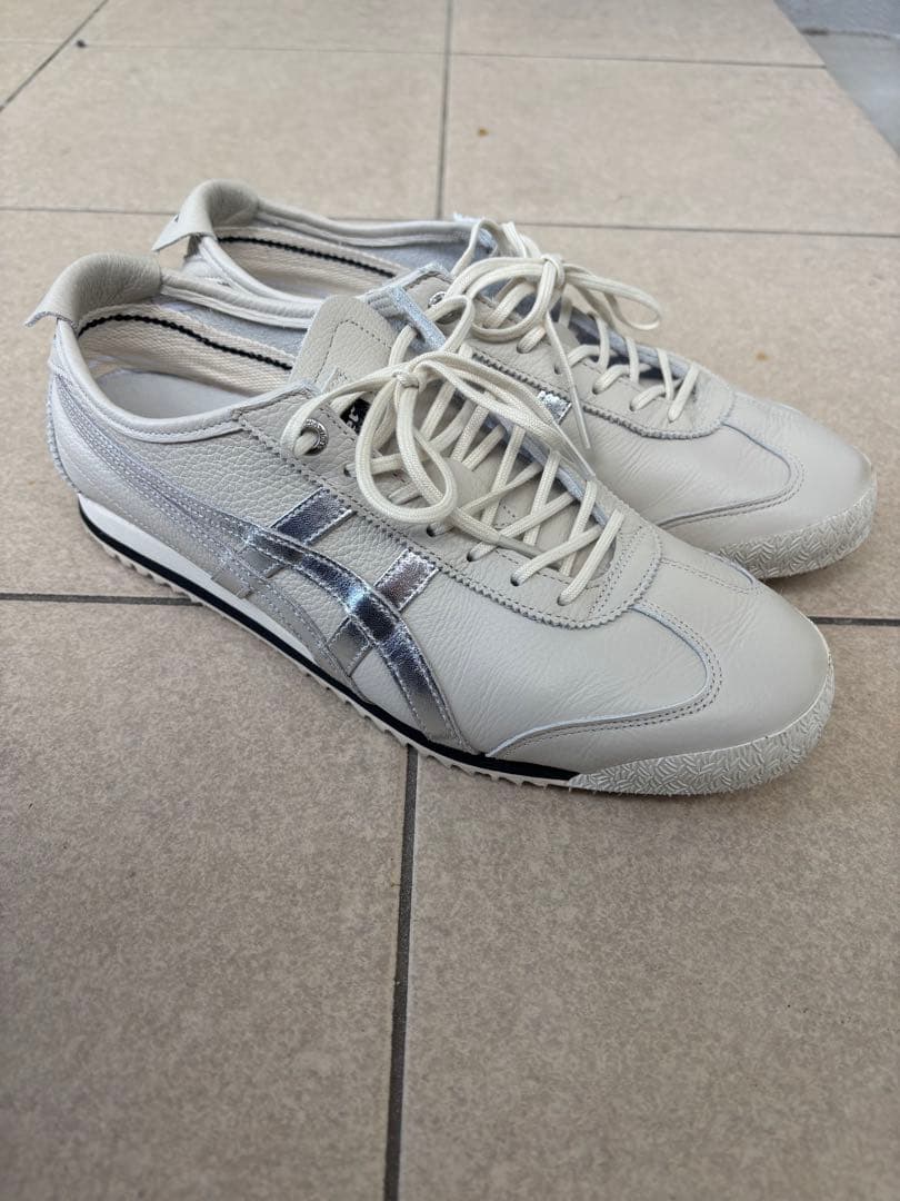 オニツカタイガー MEXICO 66 SD